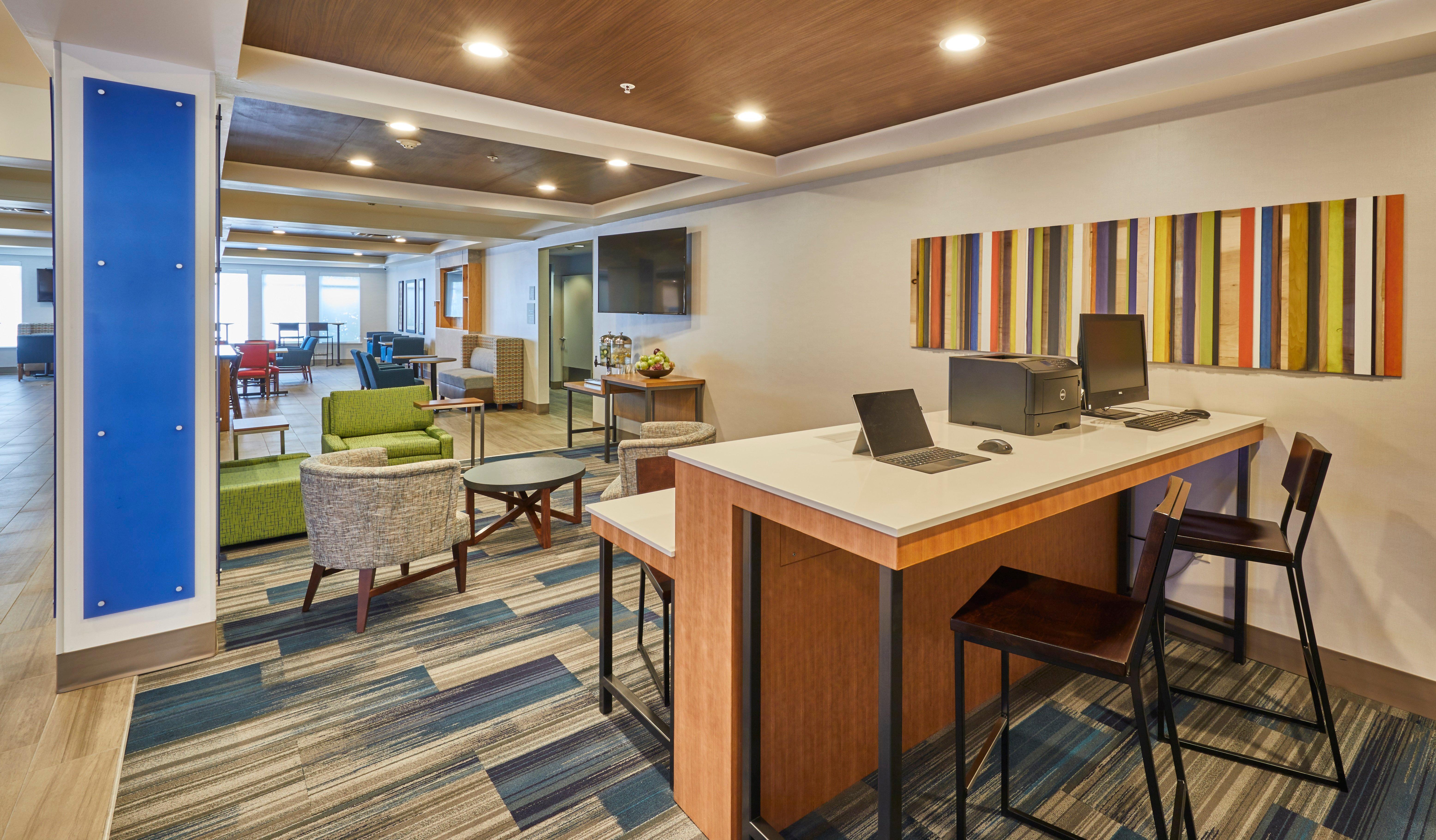 Holiday Inn Express Hotel & Suites Medford-Central Point By Ihg Exterior photo
