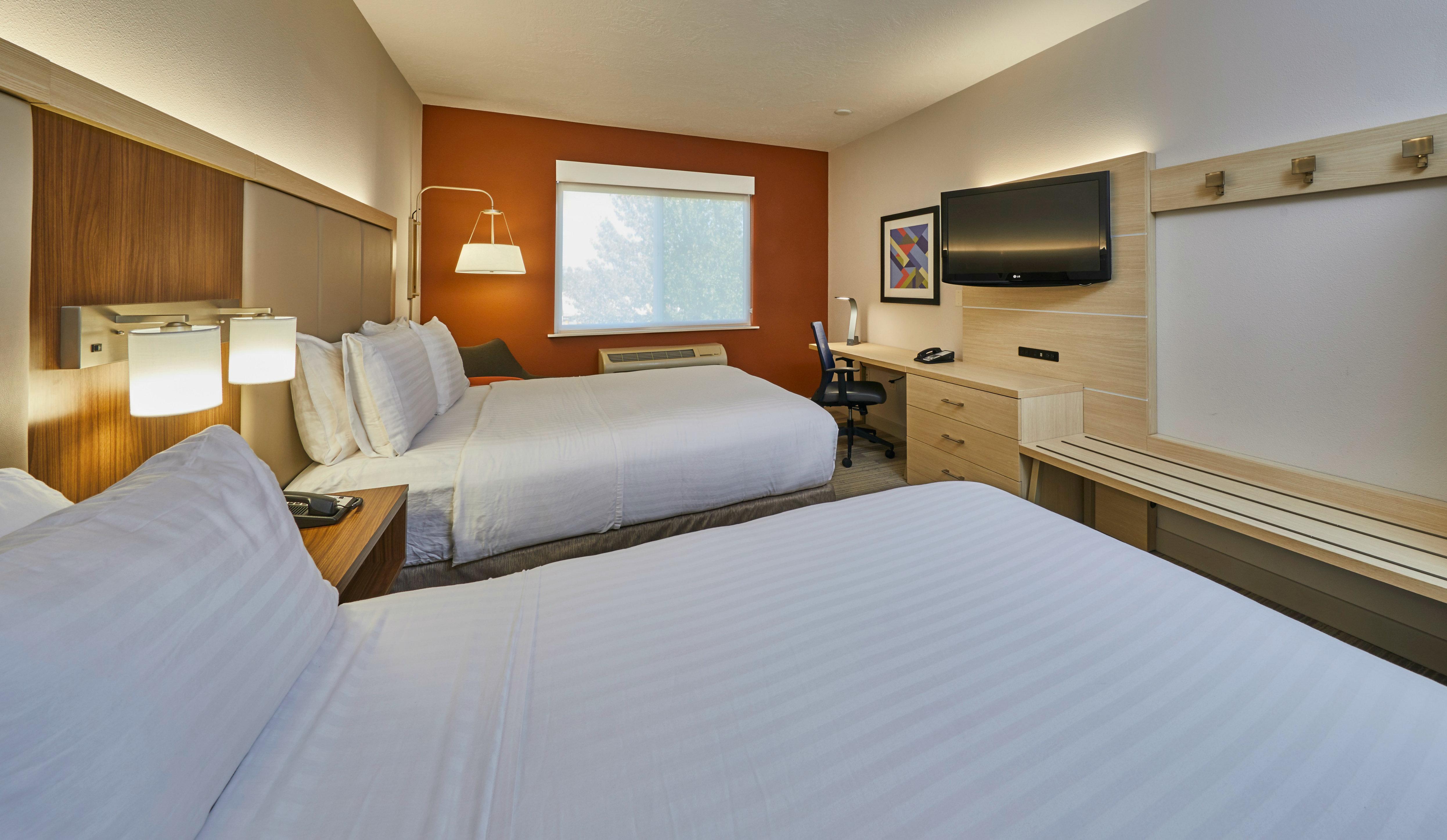 Holiday Inn Express Hotel & Suites Medford-Central Point By Ihg Exterior photo